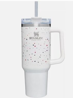 New Stanley The Big Grip Travel Quencher 40 oz